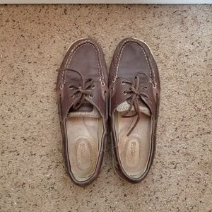 Sperry boat shoes size 8